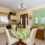 Mirja Apartment *