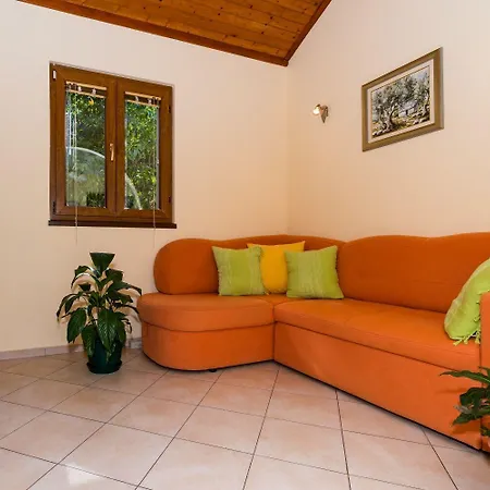 Mirja شقة Nečujam